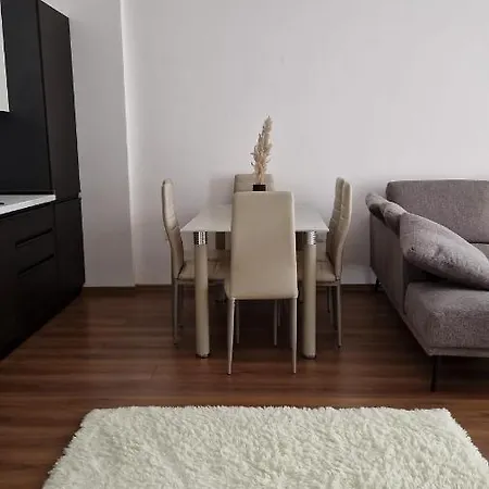 Deluxe No 9 Apartman